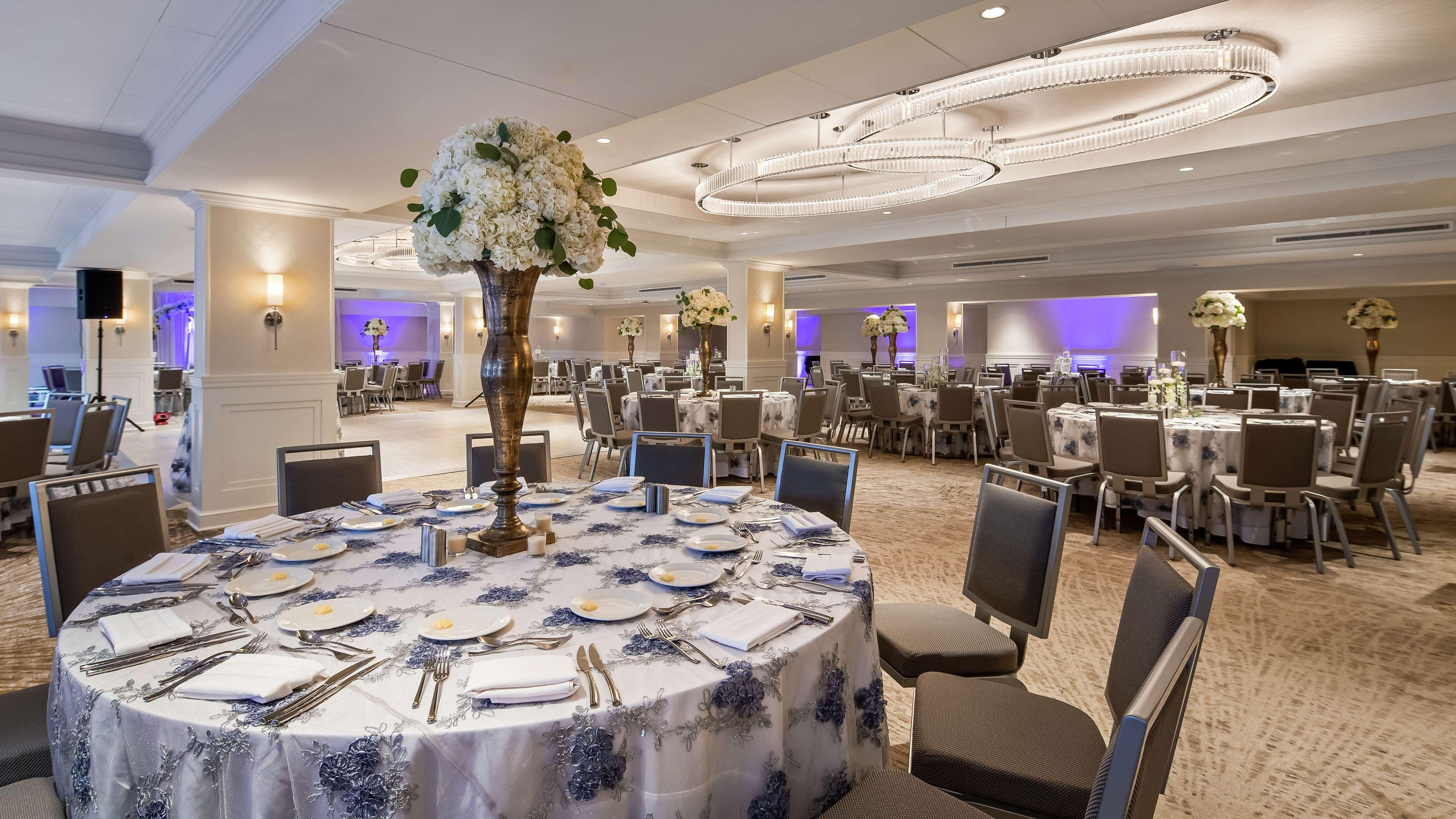 The Kingsley Bloomfield Hills - A Doubletree By Hilton Exterior foto